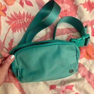 Lululemon Women's belt Bag